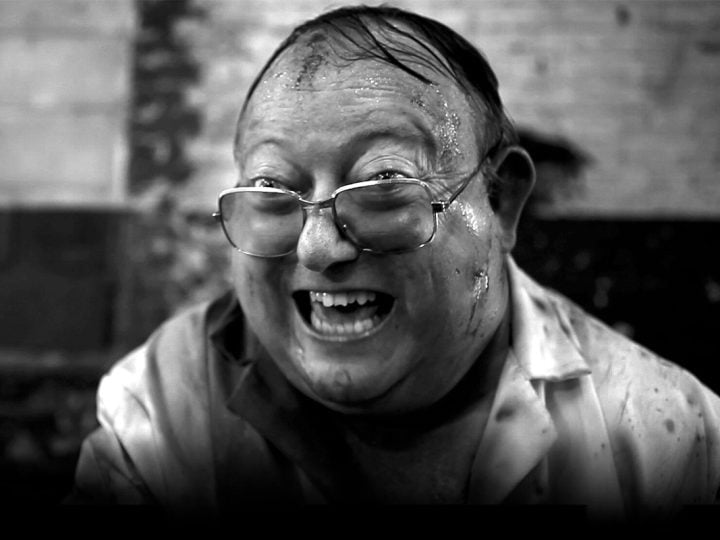 nechutné filmy scény natáčanie zákulisie ľudská stonožka