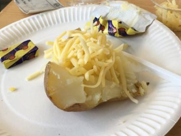 Takto vyzerá nemocničné jedlo v praxi: 20 príkladov, po ktorých ťa prejde chuť jesť