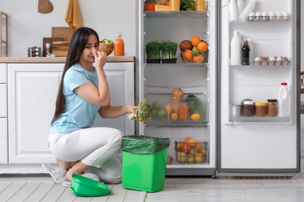 financie, potraviny, jedlo, plytvanie potravinami, šetrenie, odpad, Slovensko, peniaze, ako ušetriť peniaze