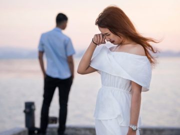 Od popierania po zmierenie: 16 porozchodových fáz, ktorými si prejdeš po konci vzťahu