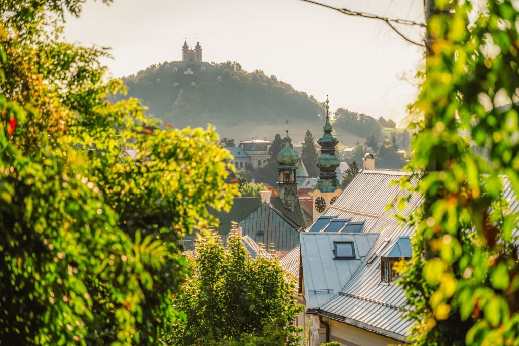 Rozlúčka so slobodou nemusí byť Ibiza. Tieto slovenské mestá majú dokonalú atmosféru