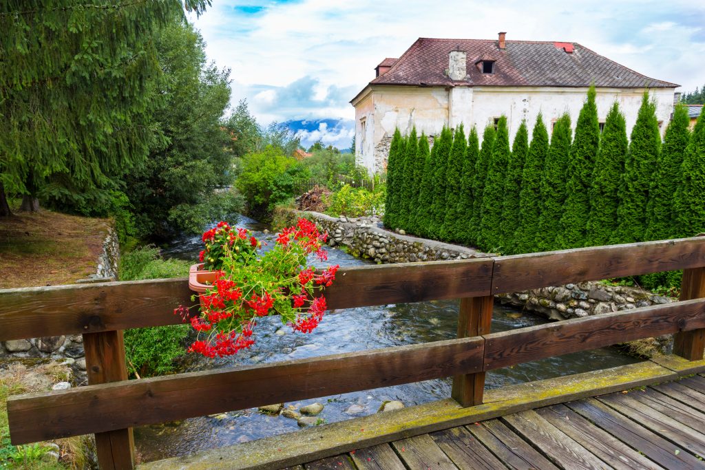 Rozlúčka so slobodou nemusí byť Ibiza. Tieto slovenské mestá majú dokonalú atmosféru