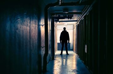 Úraduje na Slovensku sériový vrah? Už tri ženy na západnom Slovensku prišli o život veľmi podobným spôsobom