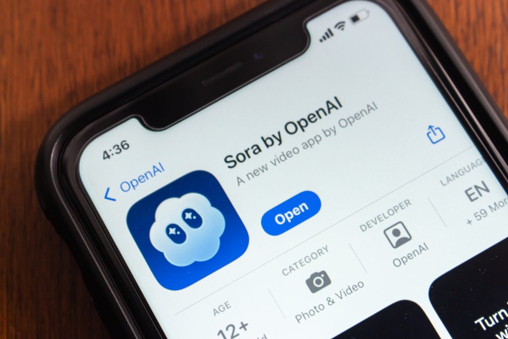 OpenAI, umelá inteligencia, technológie, Sora, aplikácia, videá