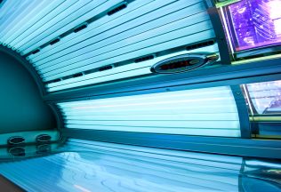 solárium slovensko zákaz mladí ľudia dospeláci slováci