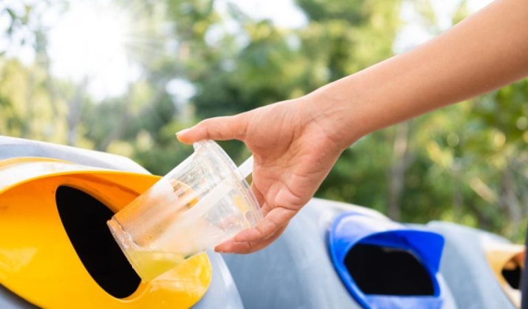 Myslíš si, že triediš správne? Toto sú najčastejšie chyby, ktoré robíme