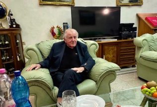 vladimir mečiar slovensko vila elektra