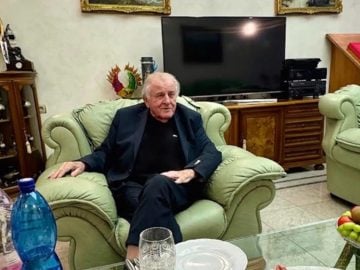 vladimir mečiar slovensko vila elektra