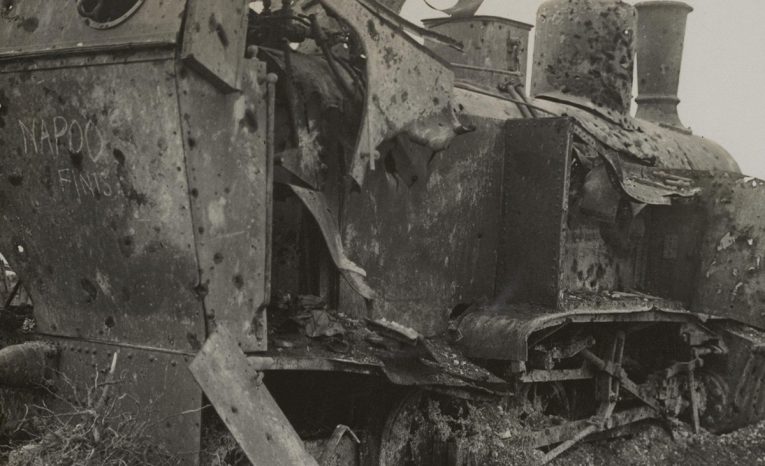 vlaková nehoda havária vlaky československo