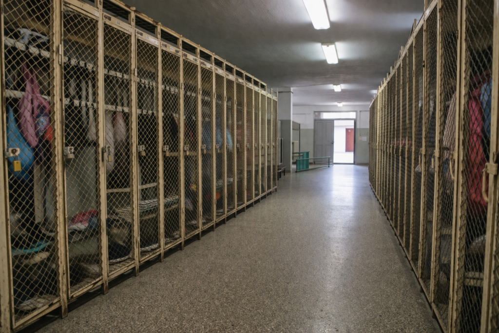 Zvláštne pravidlá zo školy, ktoré dnes už prakticky neexistujú: Zažili ste ich aj vy?