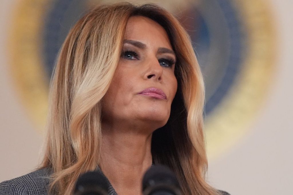 Nečakaný krok Melanie Trumpovej: Prvá dáma USA ostro poprela akékoľvek väzby na Jeffreyho Epsteina