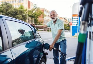 nafta, tankovanie, auto moto, Slovensko, ceny palív, cena nafty