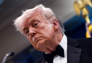 donald trump atentát útok večera amerika