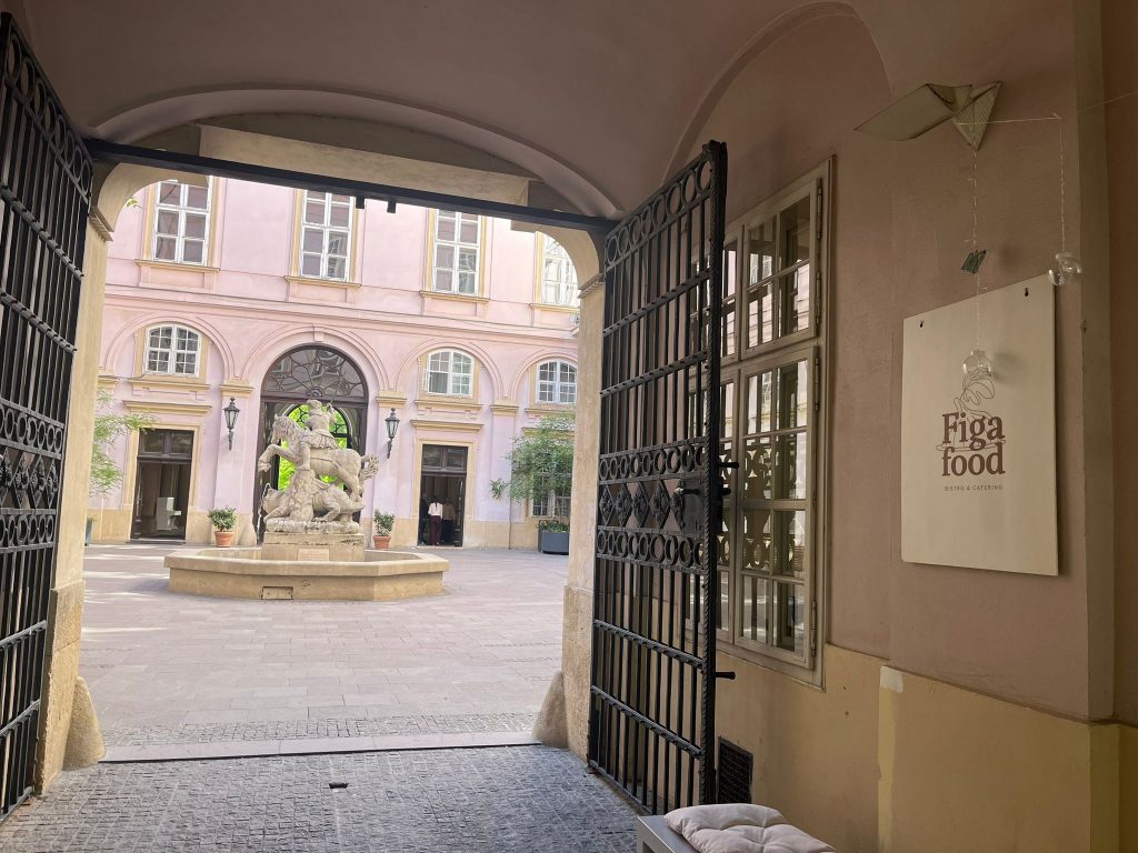 Figa Food v srdci Bratislavy skrýva tajomný klenot gastra hlavného mesta.