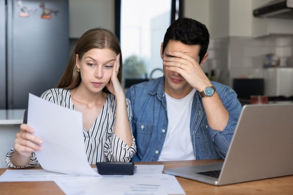 Koľko by ste mali zarábať, aby ste mohli uvažovať o hypotéke na 1-izbový byt v Bratislave? Expert z Financopedie prezradil sumu