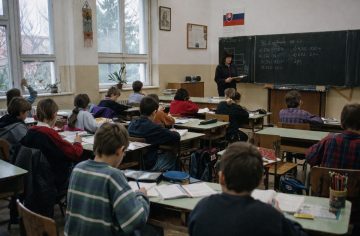 Zvláštne pravidlá zo školy, ktoré dnes už prakticky neexistujú: Zažili ste ich aj vy?