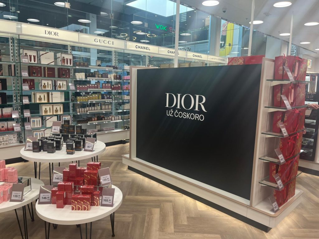 Predajňa Muller v Avione je otvorená. Boli sme pri tom.