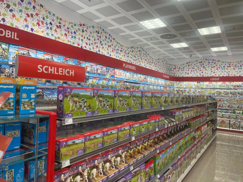 Predajňa Muller v Avione je otvorená. Boli sme pri tom.