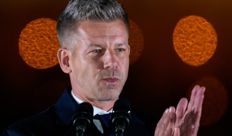 péter magyar maďarsko víťazstvo kontroverzia minulosť