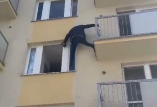 polícia senica interpol hľadaný muž kuriozita slovensko