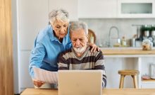 seniori, dôchodcovia, dôchodky, News, Slovensko, zahraničie, povinnosť