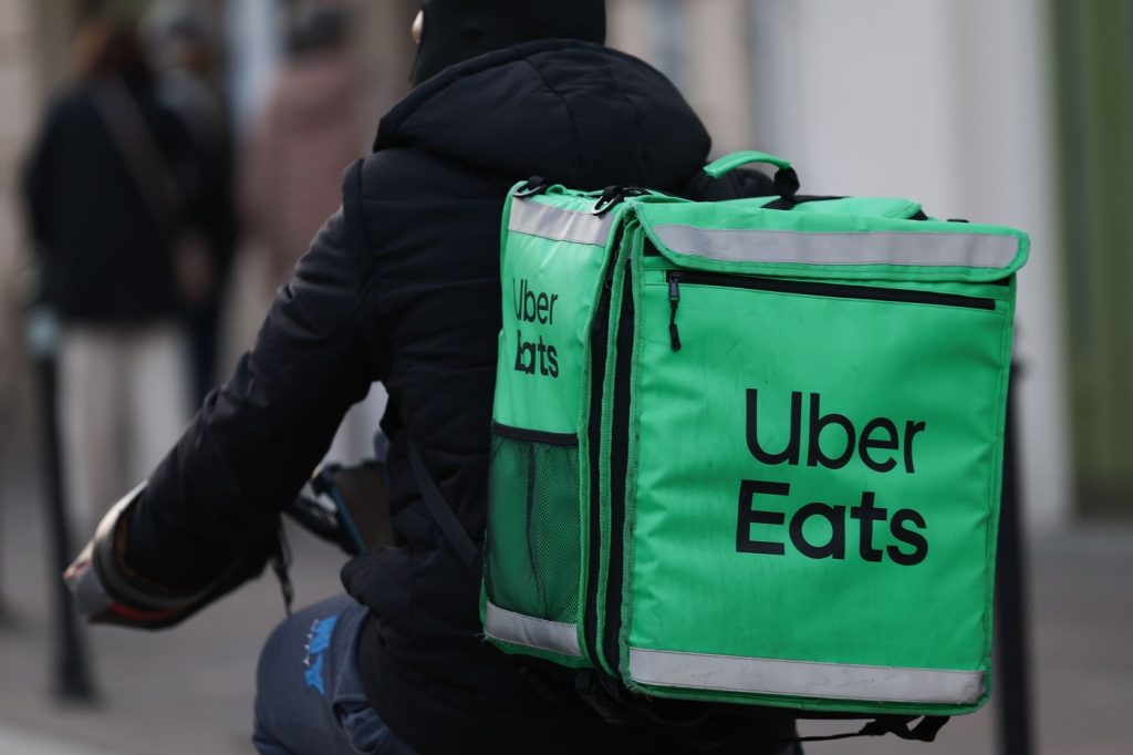 Uber má ambíciu zaradiť sa medzi takzvané "superaplikácie". Ide o aplikácie, cez ktoré ľudia riešia viacero služieb súčasne.