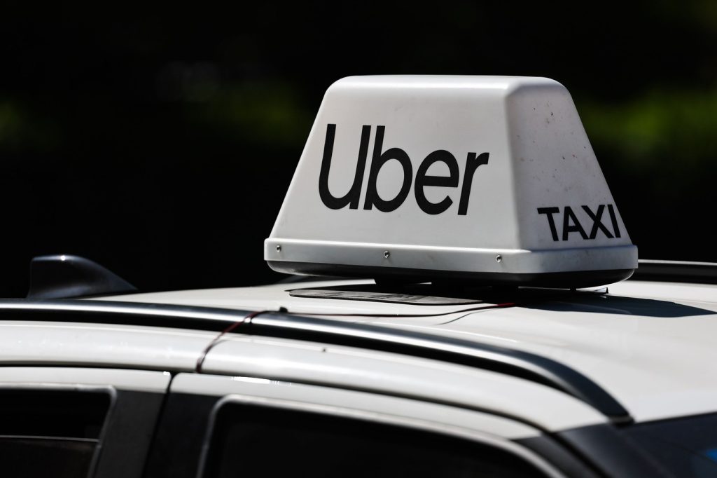 Uber má ambíciu zaradiť sa medzi takzvané "superaplikácie". Ide o aplikácie, cez ktoré ľudia riešia viacero služieb súčasne.