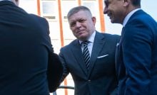 robert fico slovensko politic výplaty peniaze financie