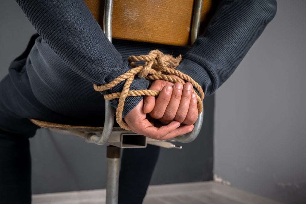 Kauza otrávenej detskej výživy nie je prvá svojho druhu. Podobnej hrôze čelil aj výrobca obľúbenej maškrty