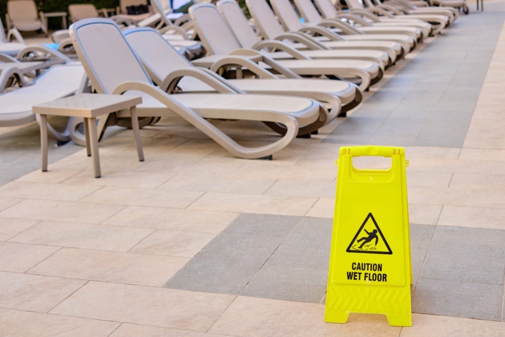 zamestnanci hotelov príhody