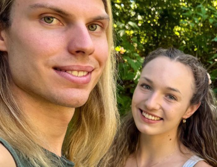 Búrka v šou Mama, ožeň ma: Tomáš chce Mišku dostať pred súd, ona odhaľuje jeho bizarný biznis so sporo odetými postavičkami