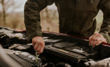 auto moto problém motor guma výmena generálka peniaze financie cena