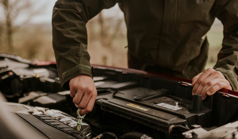 auto moto problém motor guma výmena generálka peniaze financie cena