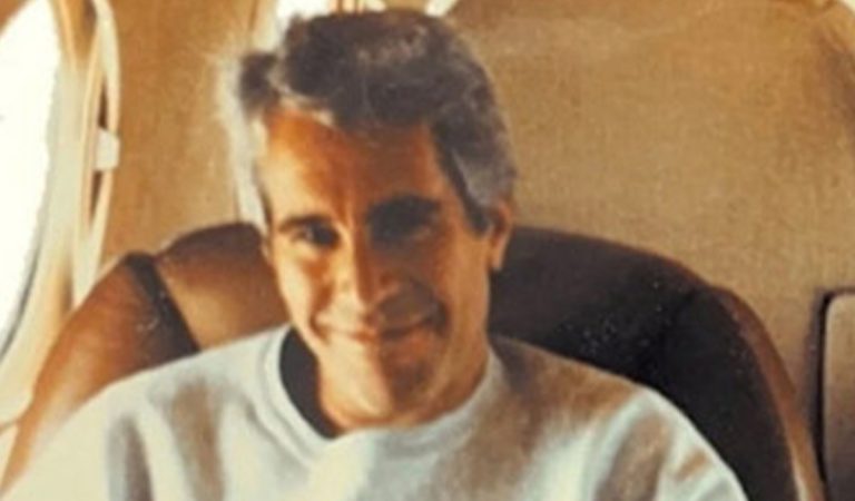 jeffrey epstein list odhalenie smrť krimi amerika