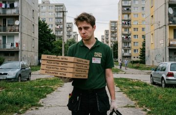 Do posledného kúska vložili mŕtveho pavúka. Doručovatelia pizze si zaspomínali na zákazníkov, ktorí skončili na čiernej listine
