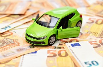 Nový príspevok na auto poteší aj Slovákov. Niektorí môžu dostať tisíce eur, kto naň má nárok?