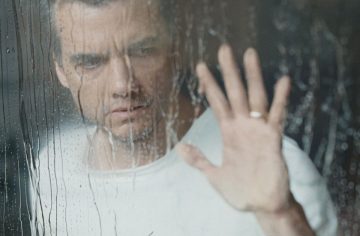 Netflix vytasil ďalší hororový hit. Po jeho pozretí nebudeš chcieť zostať doma