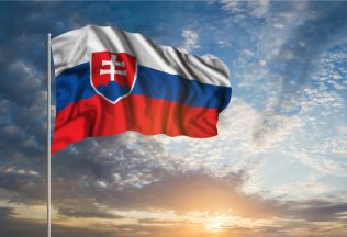 politika, SNS, Deň štátnej vlajky, pamätný deň, Slovensko