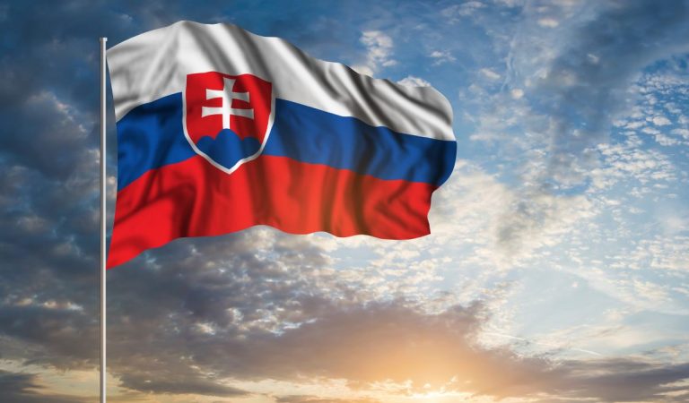 politika, SNS, Deň štátnej vlajky, pamätný deň, Slovensko