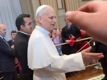 pápež LEV XIV vatikán 67 trend viral tiktok