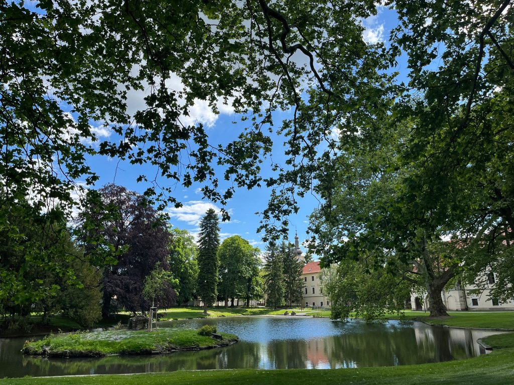 Navštívili sme revitalizovaný Kaštieľsky park v Stupave. Toto sú naše dojmy.