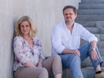scenaristi jednotka jastrab seriál