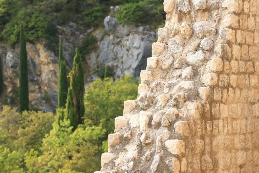 hrad, Slovensko, turistika, hrad Sokoľ, rekonštrukcia
