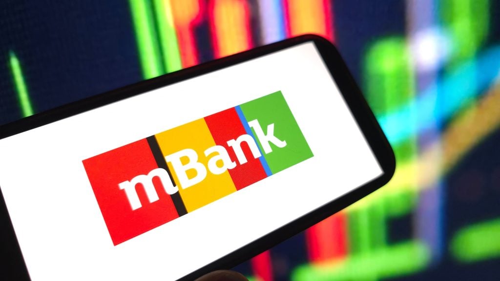 peniaze, financie, mBank, banka, poplatky, Slovensko