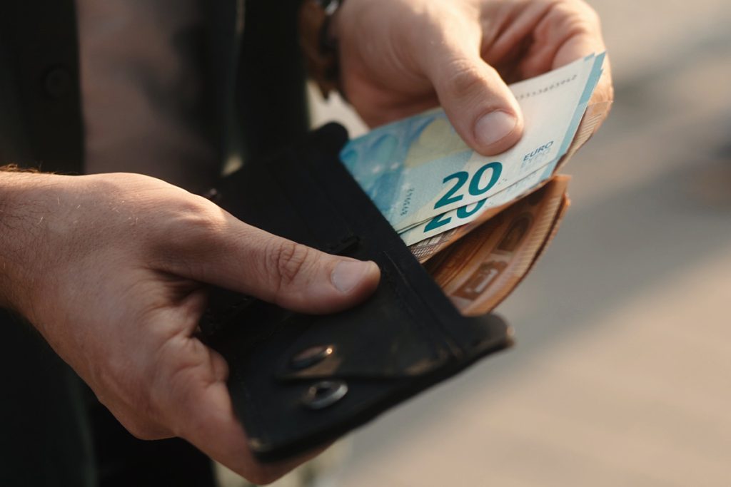 Obrovská úľava pre tisíce Slovákov. Zmení sa ich povinnosť platiť odvod do Sociálnej poisťovne