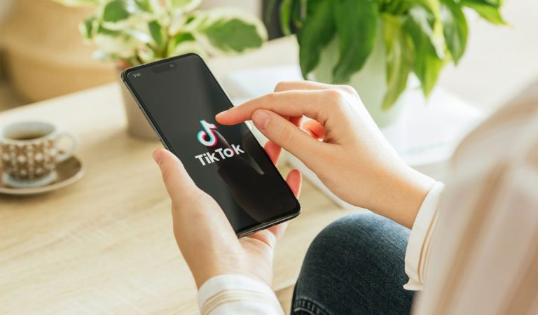 TikTok, sociálna sieť, predplatné, reklamy, Veľká Británia, sociálne siete