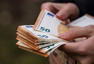 úspory ochrana peniaze financie slovensko
