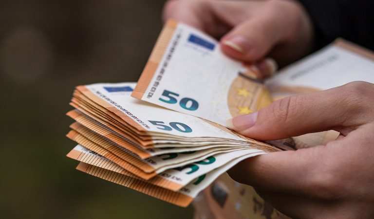 úspory ochrana peniaze financie slovensko