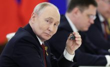 vladimir putin rusko červené námestie prehliadka šok ľudia