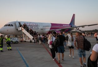 wizzair slovensko lietadlo blesk známy slovák mak